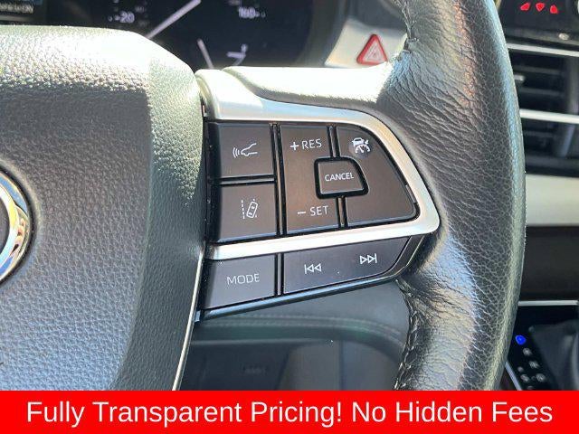 2022 Toyota Sienna XLE 8 Passenger