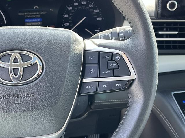 2025 Toyota Sienna XLE