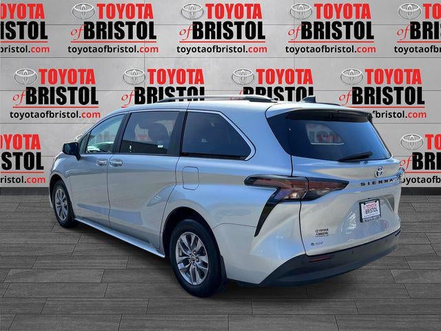 2025 Toyota Sienna XLE