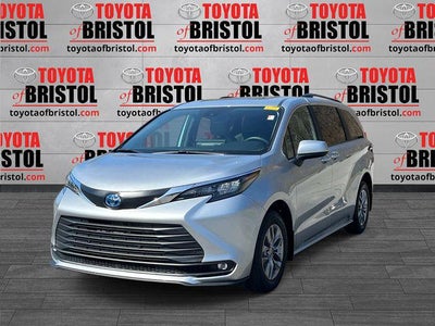 2025 Toyota Sienna XLE