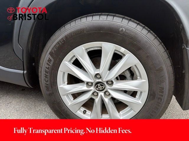 2024 Toyota Corolla Cross LE