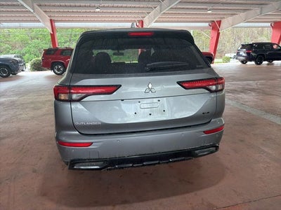 2024 Mitsubishi Outlander SE Black Edition