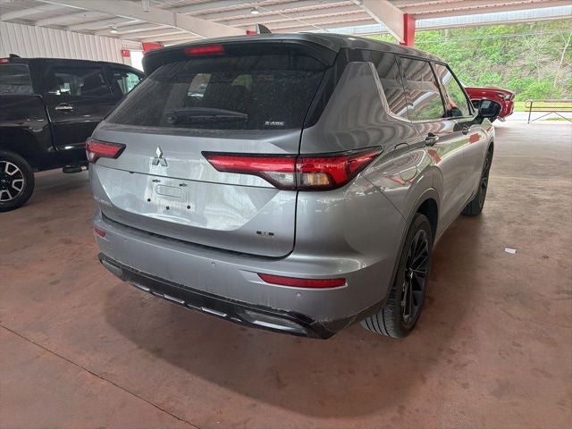 2024 Mitsubishi Outlander SE Black Edition