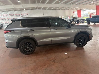 2024 Mitsubishi Outlander SE Black Edition