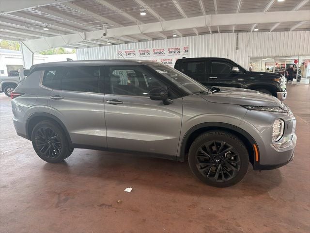 2024 Mitsubishi Outlander SE Black Edition