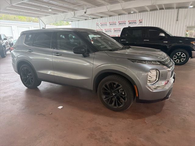 2024 Mitsubishi Outlander SE Black Edition