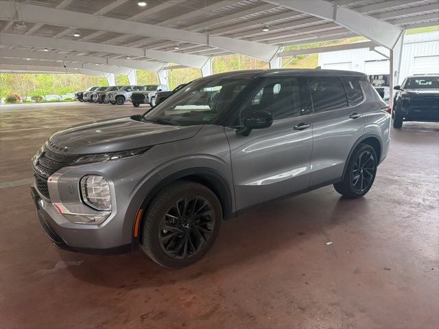 2024 Mitsubishi Outlander SE Black Edition