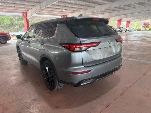 2024 Mitsubishi Outlander SE Black Edition