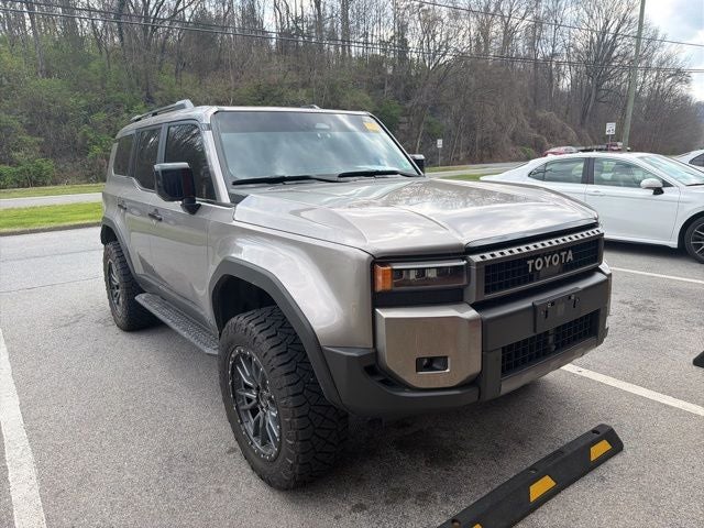 2025 Toyota Land Cruiser Base PREMIUM PACKAGE