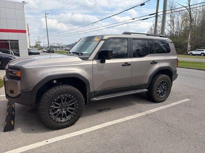 2025 Toyota Land Cruiser Base PREMIUM PACKAGE