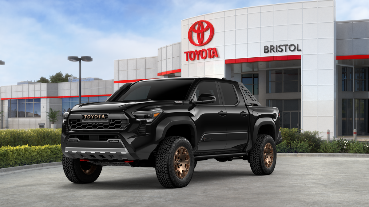 2025 Toyota Tacoma i-FORCE MAX Tacoma Trailhunter