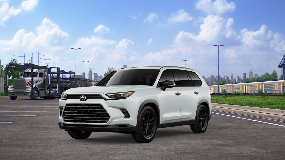 2026 Toyota Grand Highlander Hybrid Nightshade AWD's photo