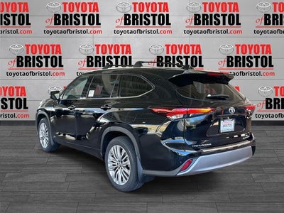2026 Toyota Highlander Hybrid Platinum