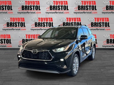 2026 Toyota Highlander Hybrid Platinum
