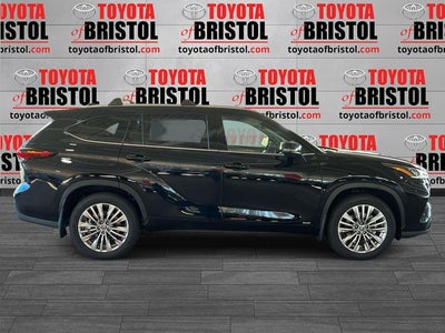 2026 Toyota Highlander Hybrid Platinum