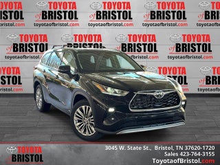 2026 Toyota Highlander Hybrid Platinum