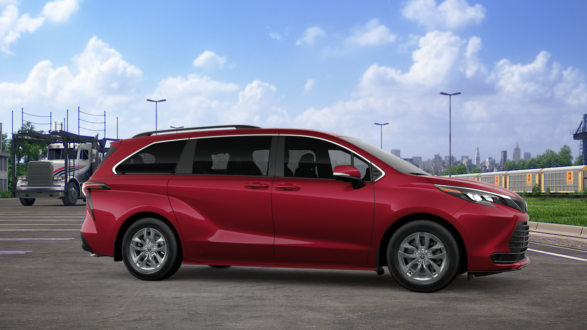 2026 Toyota Sienna LE