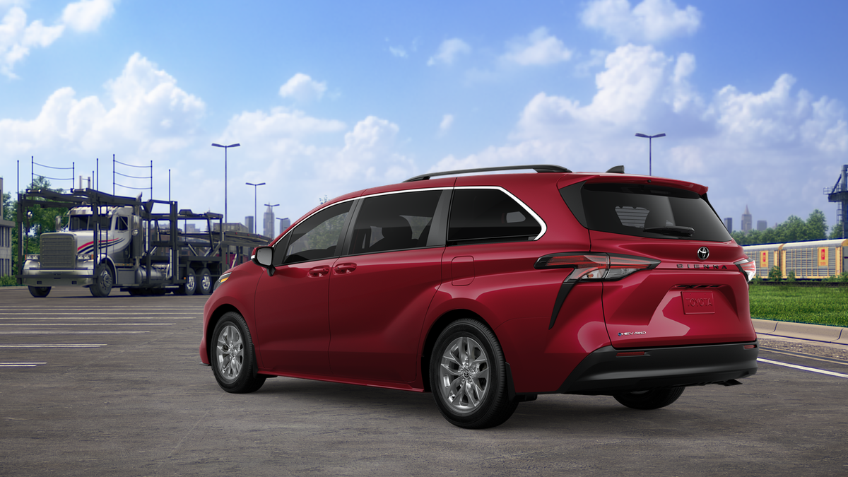 2026 Toyota Sienna LE