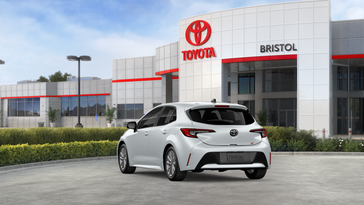 2027 Toyota Corolla Hatchback SE